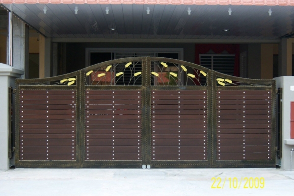 Reference Of Wrought Iron Aluminium Mixed Gate