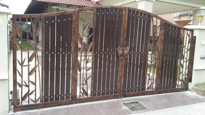 Rujukan Pintu Pagar Wrought Iron Campur Aluminium