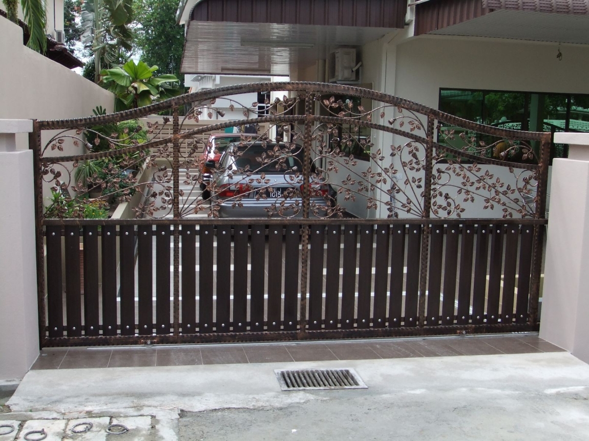 Reference Of Wrought Iron Aluminium Mixed Gate Penang / Butterworth / Bukit Mertajam Gate Design Gate Malaysia Reference Renovation Design 