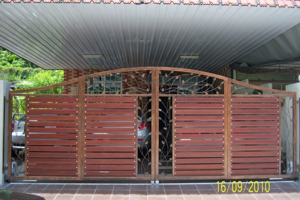 Rujukan Pintu Pagar Wrought Iron Campur Aluminium