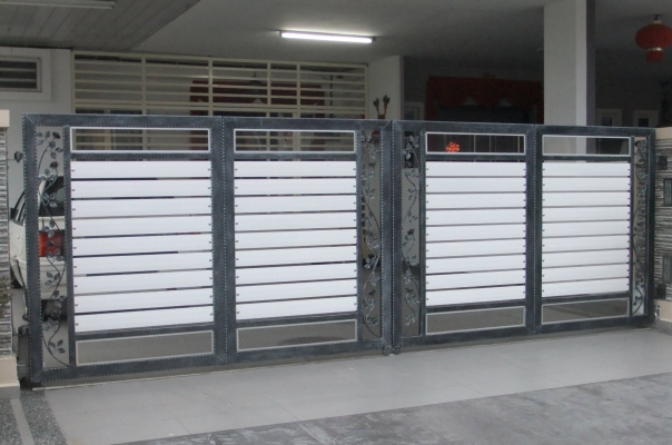 Reference Of Wrought Iron Aluminium Mixed Gate