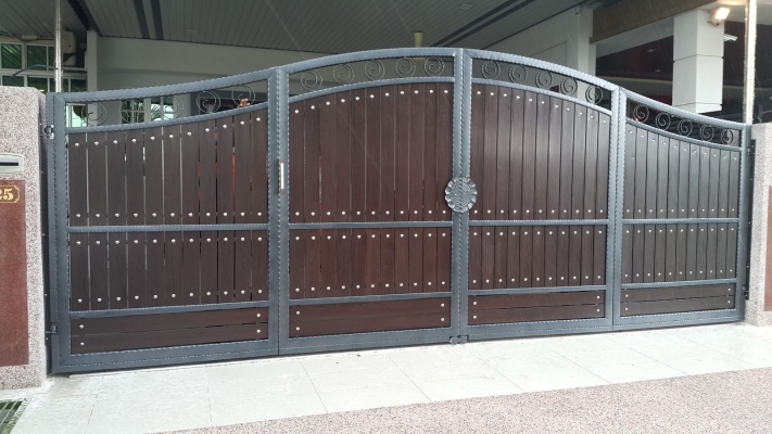 Reference Of Wrought Iron Aluminium Mixed Gate