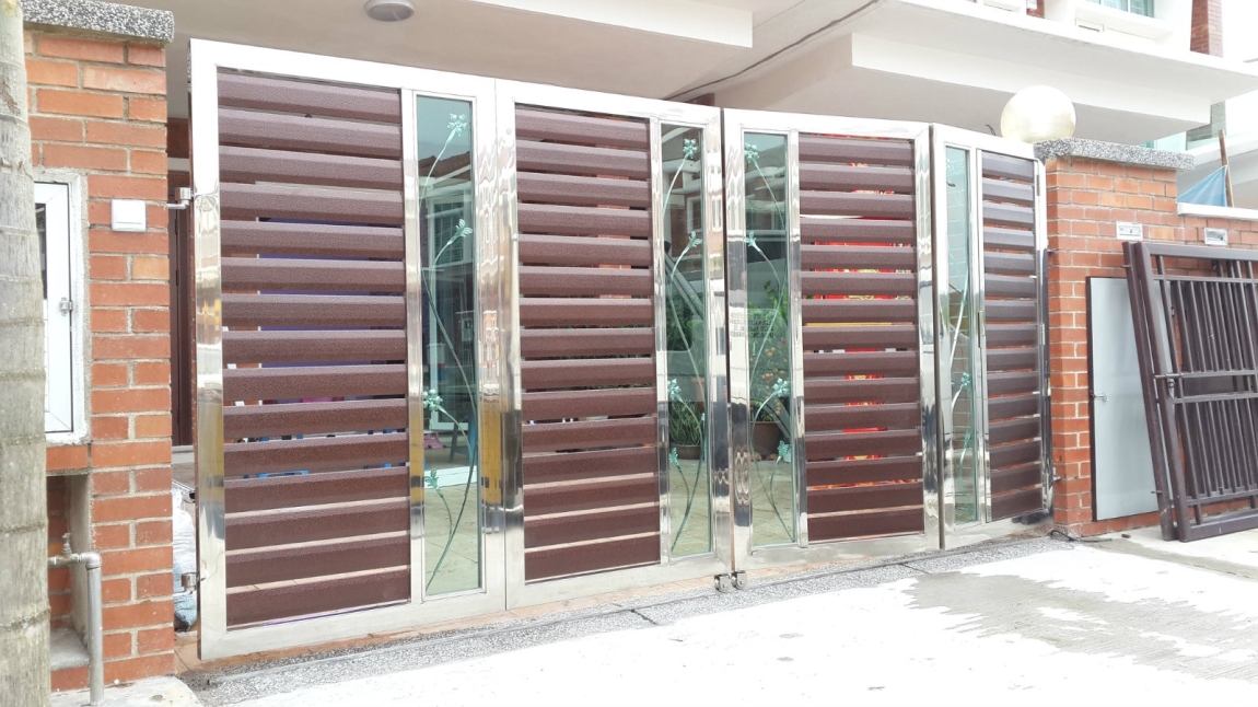 Steel & Aluminium Plate Mix Gate Design Klang / Cheras / Puchong Gate Reference Gate Malaysia Reference Renovation Design 