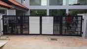  Auto Gate Door