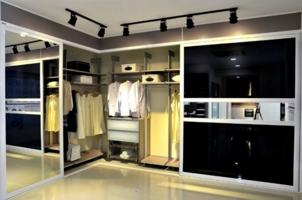 WARDROBE SERIES POLE SYSTEM (MILLENNIUM)