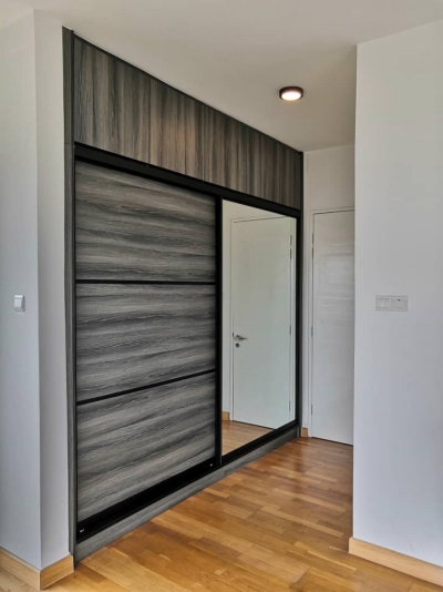 WARDROBE SERIES SLIDING DOOR WARDROBE (DELUX)