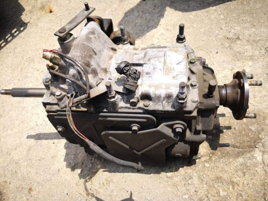 ISUZU 4HF1/4HG1 5 SPEED GEARBOX NPR66,NPR71,NPR72