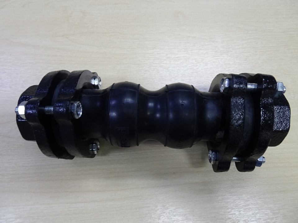 FIVALCO SCREWED DOUBLE BELLOW FLEXIBLE JOINT