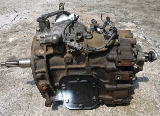 HINO 300ZXU410 /HINO 300 HINO ZXU720 NO4C / WO4D GEARBOX