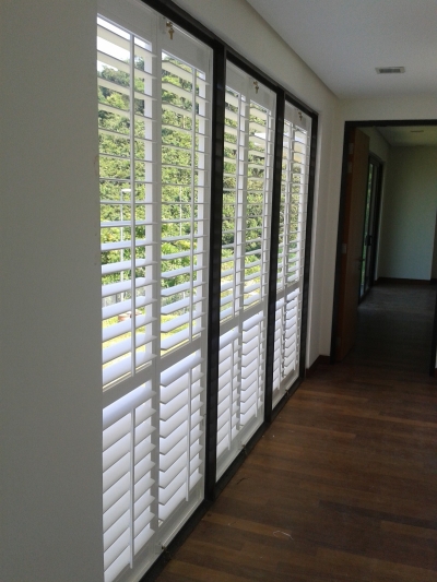 WIndow Shutter replace Curtain