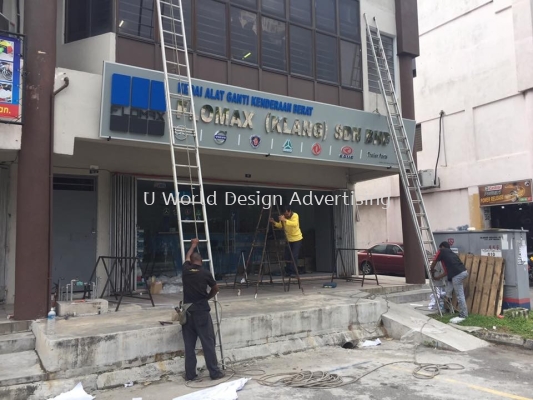 Flomax (Klang) sdn bhd stainless steel 3D box up  signboard signage at West port selangor 