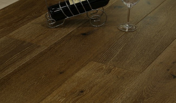 Dark Fumed & White Brushed (Oak 08)