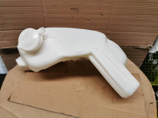 NISSAN UD YU41 WIPER TANK (NEW)