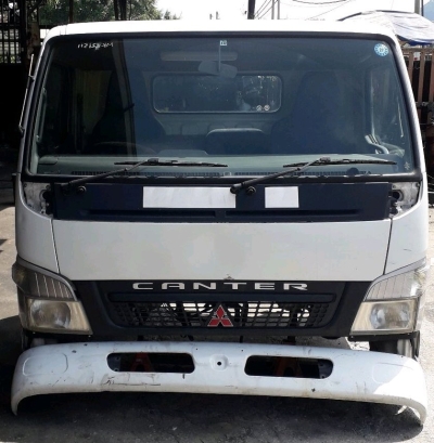 MITSUBISHI FUSO FE83 3 TON CABIN