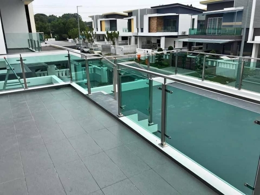 Tempered Glass Balcony Fencing 