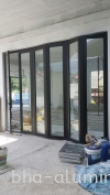  HIGH PERFORMANCE FOLDING DOOR Pintu Aluminium