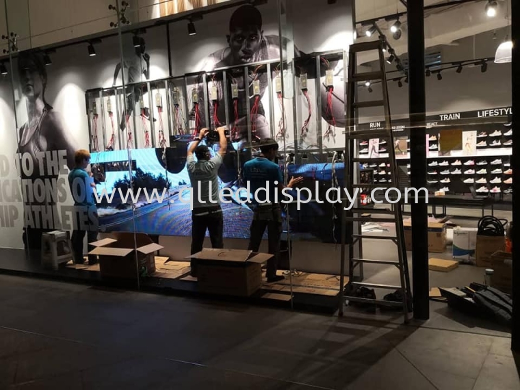 Mid Valley Southkey Megamall - Nike Shop Window LED Screen Shop Window ADS  Display Screen Indoor Shopping Center Led Screen Johor Bahru (JB), Malaysia  Manufacturer | Q & L LED Display Board Supply