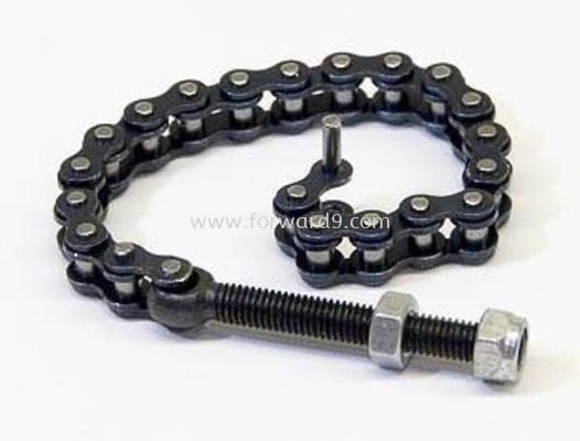 Chain c/w Bolt & Nuts 