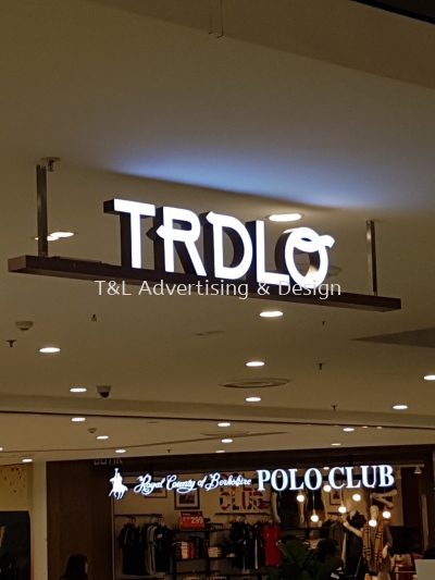 TRDLO 3D box up front lit