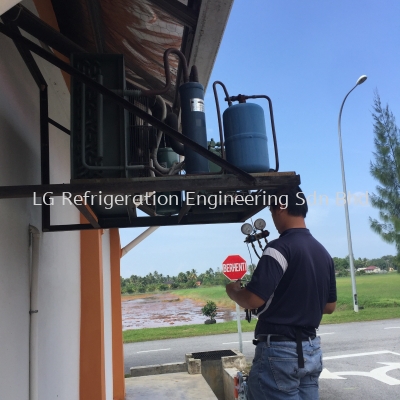 Refrigerant Gas Refill