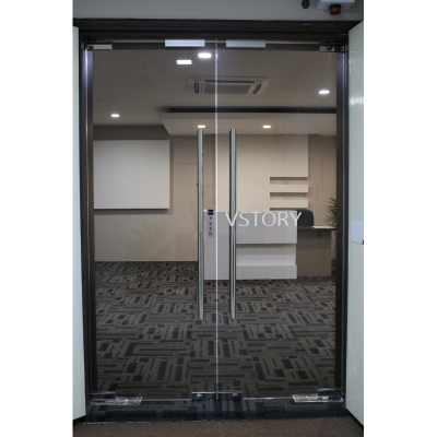 FRAMELESS 12MM TEMPERED GLASS DOOR(SAMPLE)