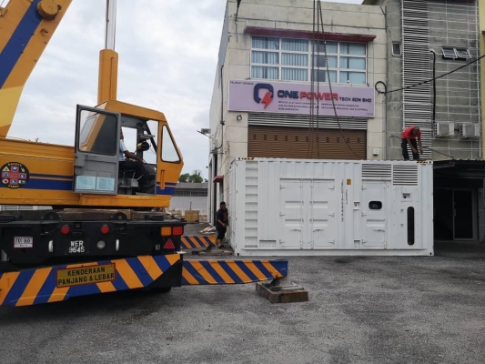 New arrival 2 units generator powered by Cummins engine Model KTA38G5 / 1000KVA as rental proposed