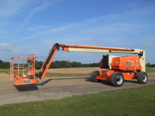 JLG 800AJ (YOM 2014)