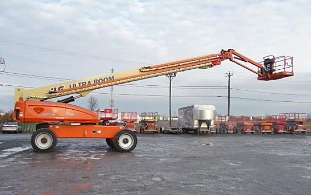 JLG 1350 (YOM 2014)