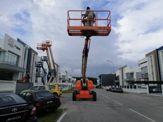 JLG 660SJ (YOM 2014)