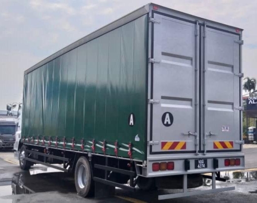 Curtainsider