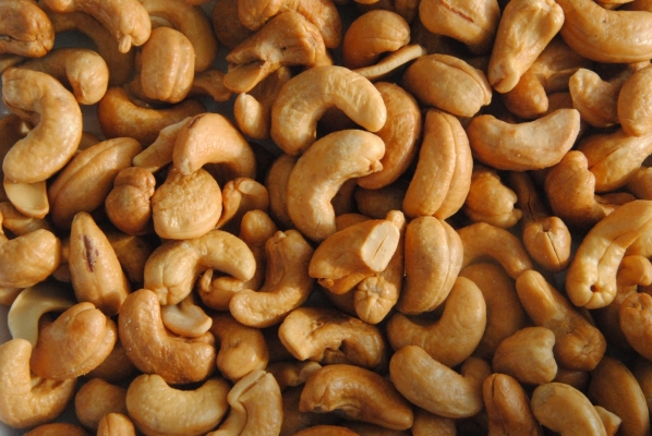 Cashew Nut / Gajus (SPLIT)