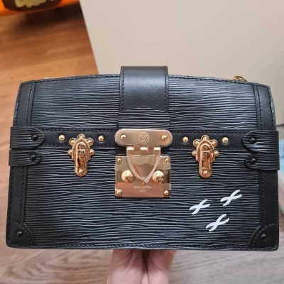 Louis Vuitton Epi Leather Trunk Clutch in Black