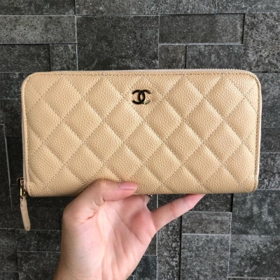 (SOLD) New Kept Unused Chanel Zippy Long Wallet Beige Caviar GHW