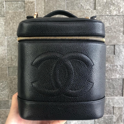 (SOLD) Chanel Vanity Case Black Caviar GHW