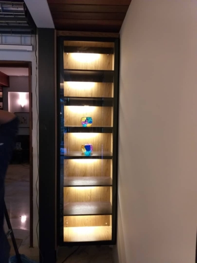 BUILT-IN WARDROBE 