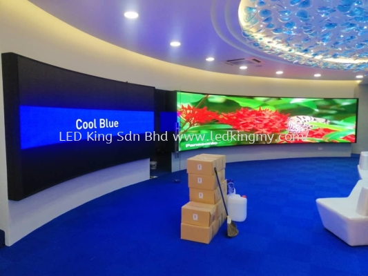 P3 Indoor Curved LED Screen