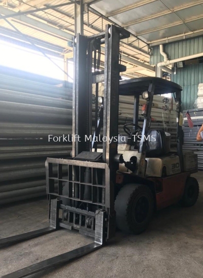 3.0 ton Nissan Forklift