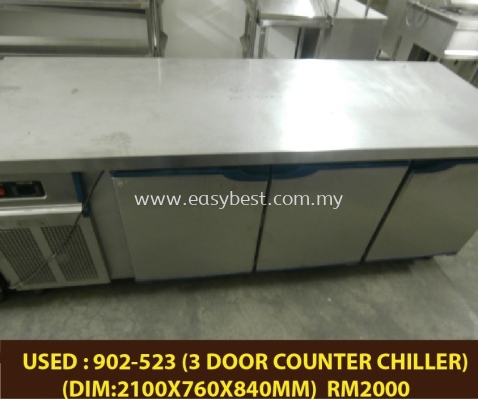 USED : 902-522 3DOOR COUNTER CHILLER