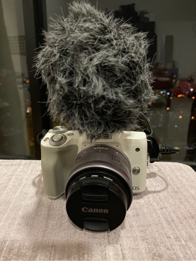 Canon EOS M50 With Boya Mic 