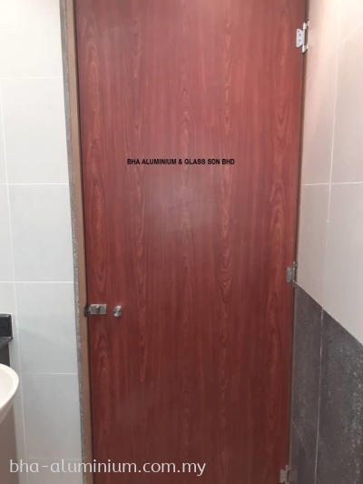 TOILET DOOR