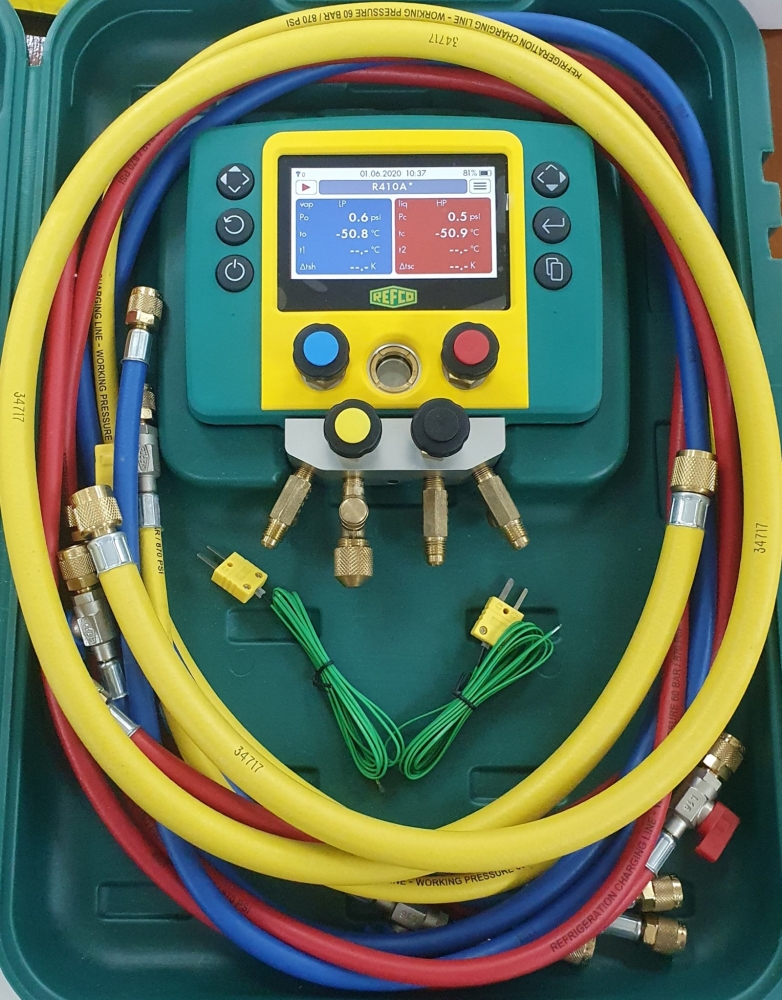 Refco REFMATE 4 Four Way Digital Manifold with Charging Hose and 3/8 ...