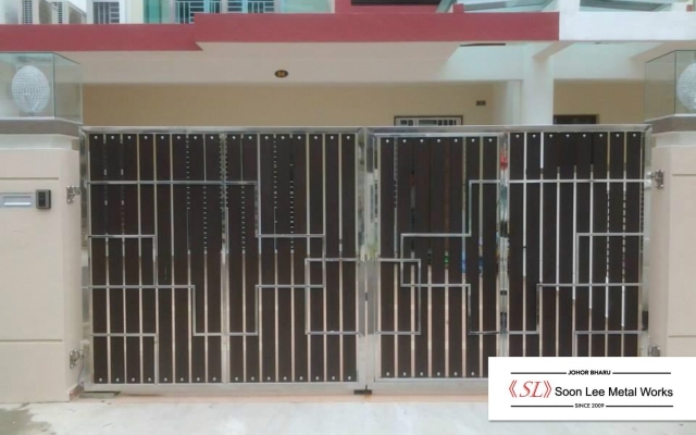 Stainless Steel Main Gate