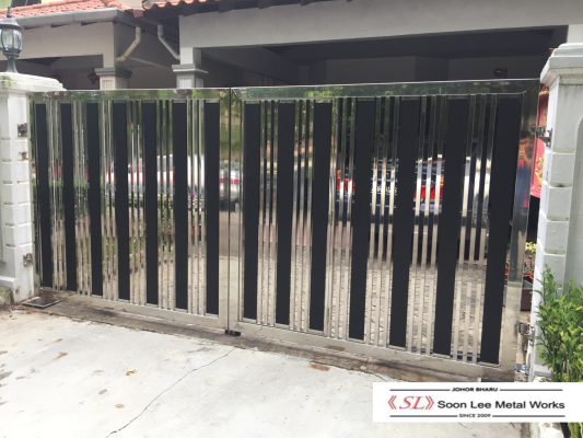 Stainless Steel Main Gate