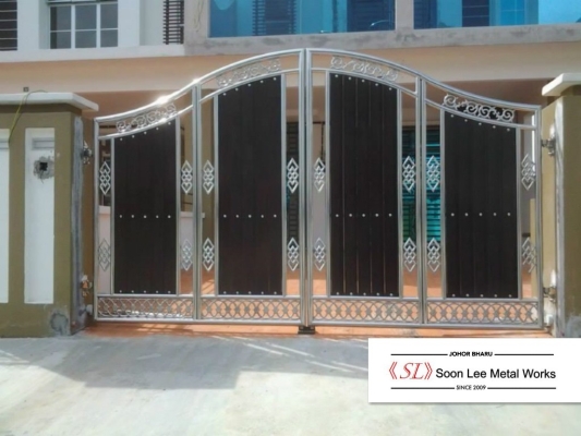 Stainless Steel Main Gate