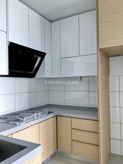 Renovation & Carpentry work in Citizen Old Klang Road Kuala Lumpur Malaysia #tvcabinet #tvconsole #plywood #melamine #veneer #spraypaint #laminate #wardrobe #kitchencabinet #studyroom #storagecabinet #shoecabinet #table #island #bench #displaycabinet #featurewall #flutedpanel