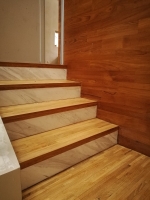 Solid Wood Flooring/ Staircase