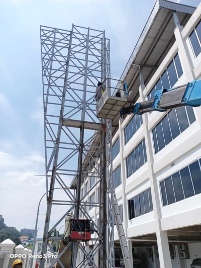 Pylon Signage @ Mawar Medical Centre