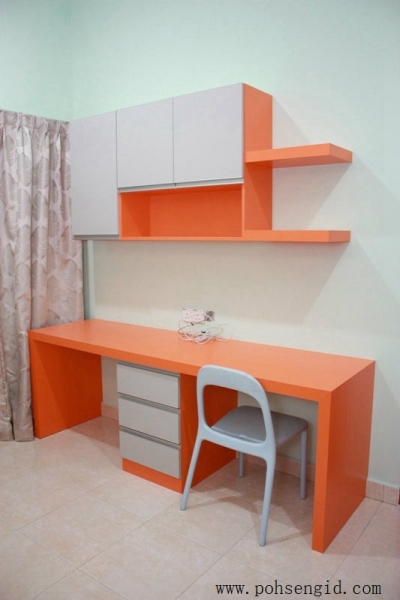 Children's Desk Set  - Negeri Sembilan 