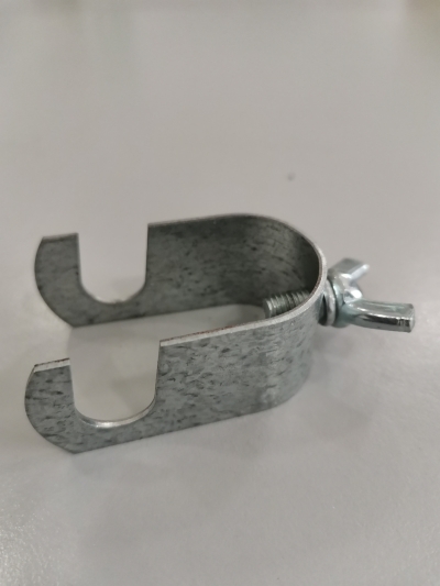 Wing screw conduit clip