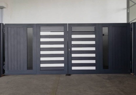 Aluminium Trackless Folding Gate - Johor Bahru